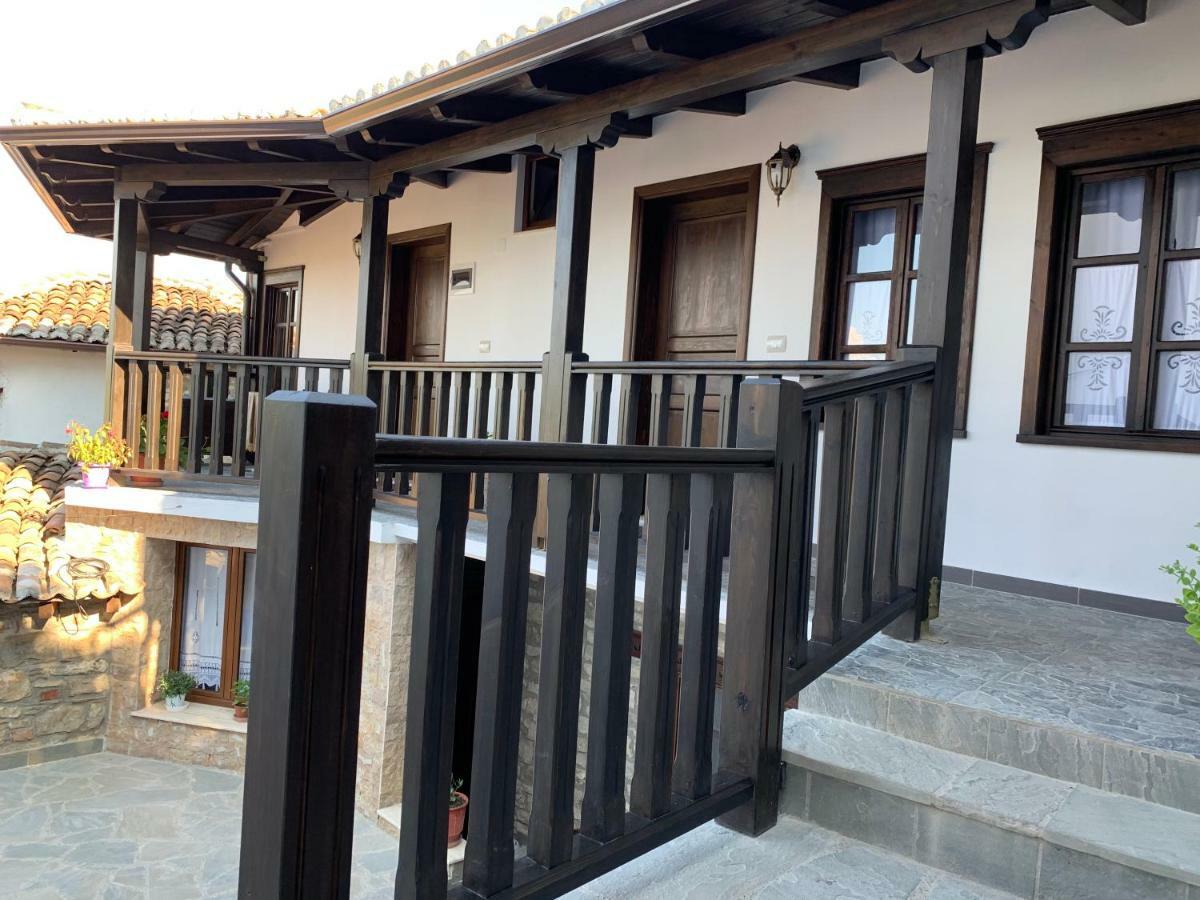 Guest House Genti Berat Exterior photo